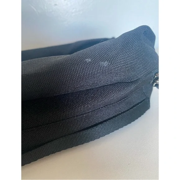 Pakt Anywhere 5L Sling Bag - Picture 5 of 5